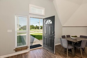 Dining - Dynasty Dome 901 - Book for Football Season! (Tuscaloosa)