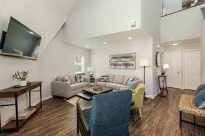 TV - Dynasty Dome 905 - Book for Football Season! (Tuscaloosa)