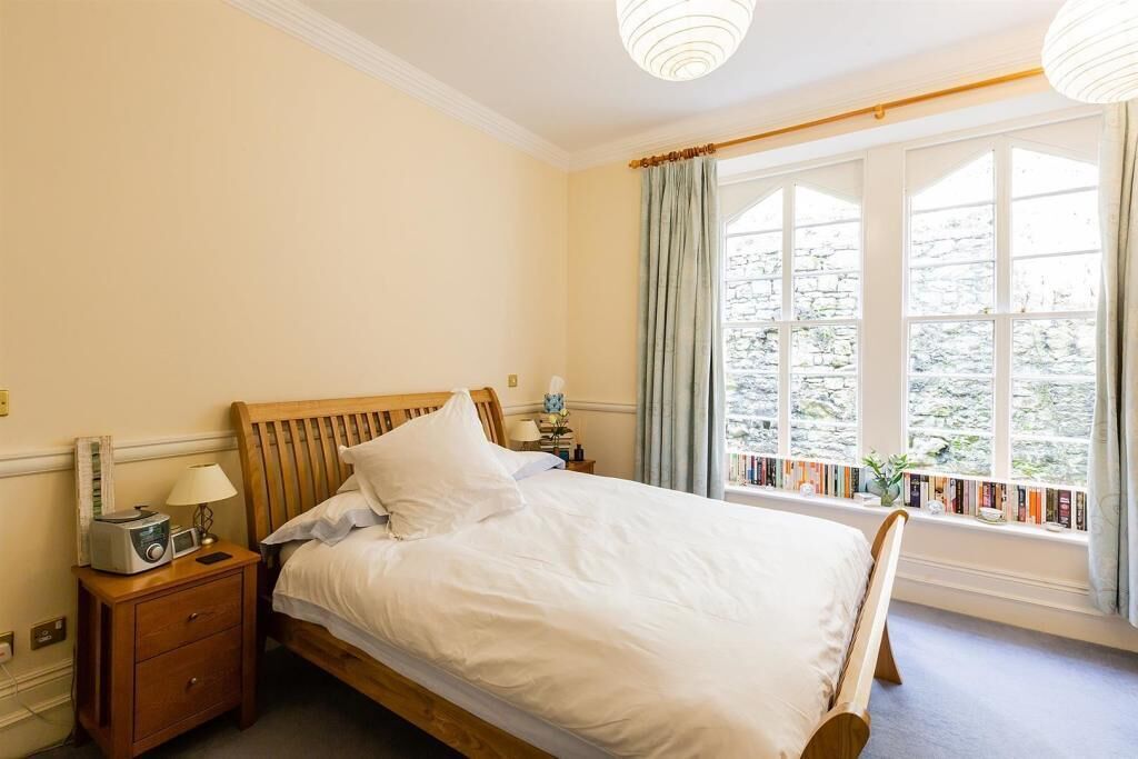 3 عدّة غرف نوم ومكواة/لوح كي وواي فاي مجانًا