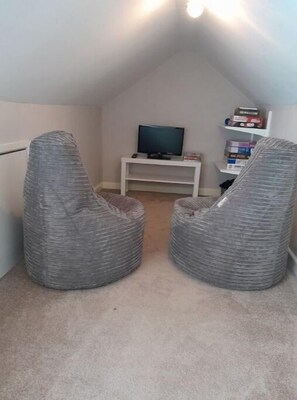 Interior - Pear Tree House - Stylish Home in Nottingham. (Beeston)