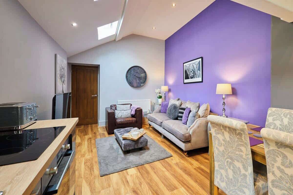 TV, DVD player, books, offices