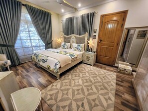 3 chambres, bureau, fer et planche à repasser, Wi-Fi gratuit