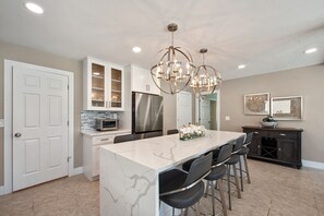 Dining - Private Saltwater Pool- Canal Front- 5BR Kokomo (Fort Myers Beach)