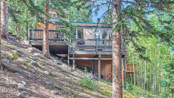 House, 3 Bedrooms | Exterior