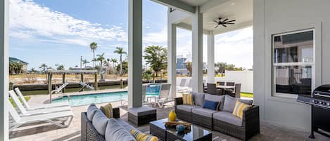 House, 5 Bedrooms | Terrace/patio