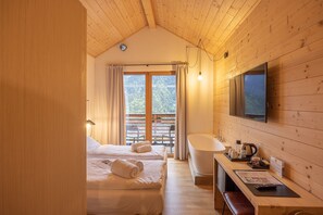 1 bedroom, free WiFi, bed sheets - B&B GIALLO - Primula Wellness Room (Pieve di Cadore)