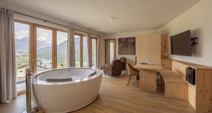 B&B GIALLO - Nigritella Wellness Junior Suite