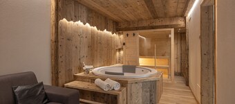 B&B GIALLO - Suite Laurina with private SPA