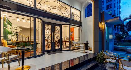 Golden Sun Apartment & Hotel