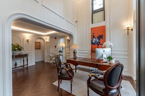 Reception - Golden Sun Apartment & Hotel (Ho Chi Minh City)