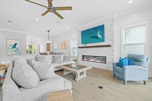 Télévision, cheminée