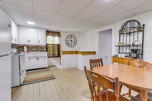 Cottage (1 Bedroom) | Interior - Corning Vacation Rental w/ Private Fire Pit! (Corning)