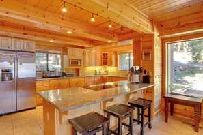 บ้านพัก (4 Bedrooms) | ภายใน