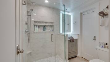 House (3 Bedrooms) | Bahagian dalam