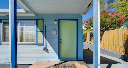 Fenced Yard & Grill: Orville Cottage Near Trails!