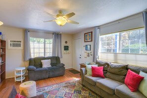 Cottage (2 Bedrooms) | Interior