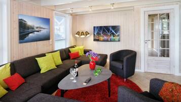 Smart-TV, Kamin, DVD-Player