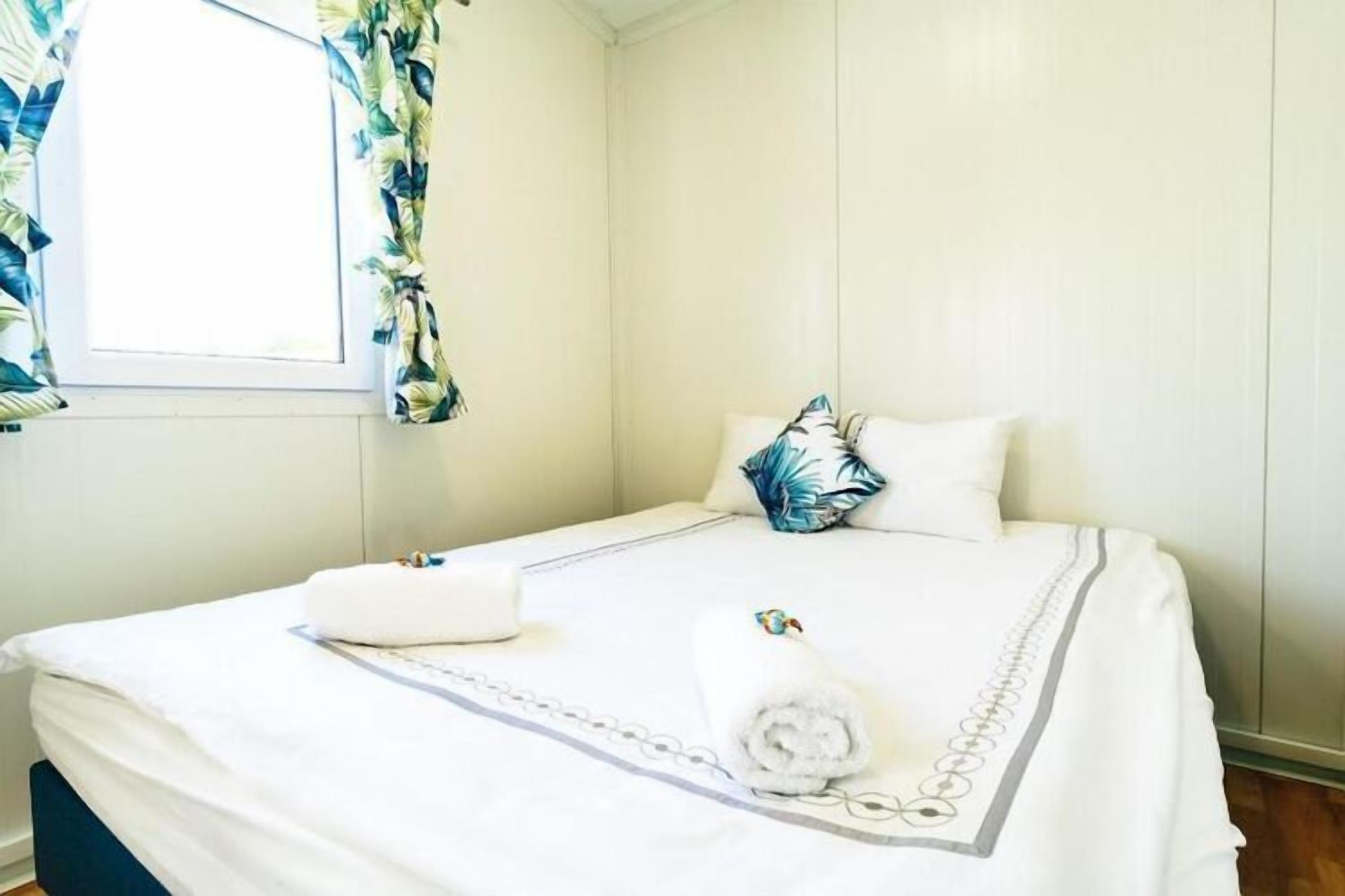 2 Schlafzimmer, Reisekinderbett, kostenloses WLAN, Bettwäsche