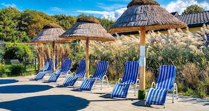 Einstöckiges Ferienhaus, Pool, Sauna, Whirlpool