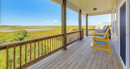 North Topsail Getaway w/ Panoramic Sound Views!