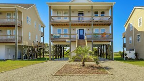 ハウス (4 Bedrooms) | 施設の正面