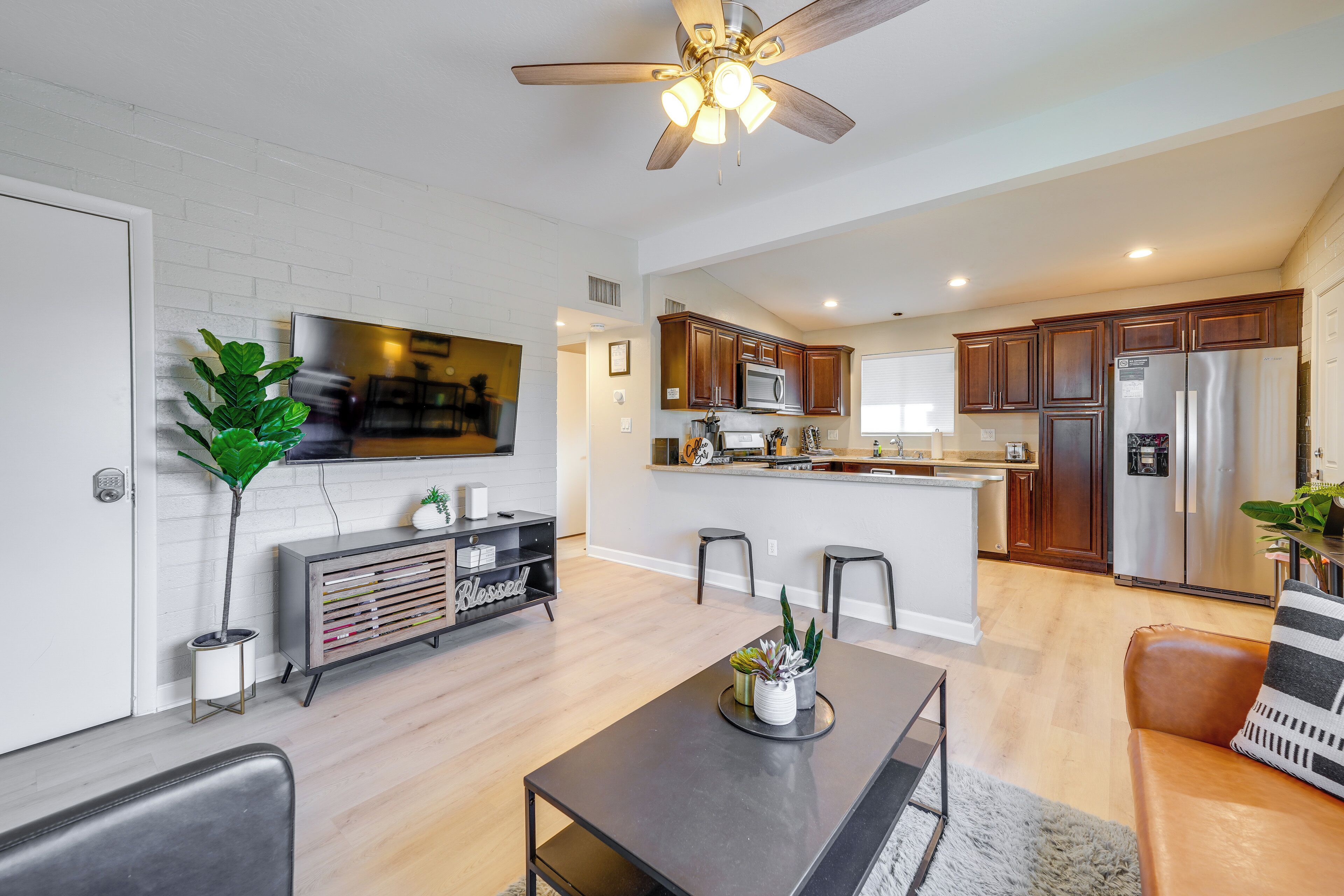 House (2 Bedrooms) | Interior