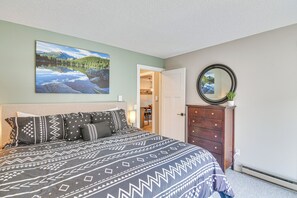 Interior - Elevated Fraser Condo w/ Mountain View & Amenities (Fraser)