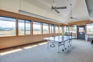 Interior - Elevated Fraser Condo w/ Mountain View & Amenities (Fraser)