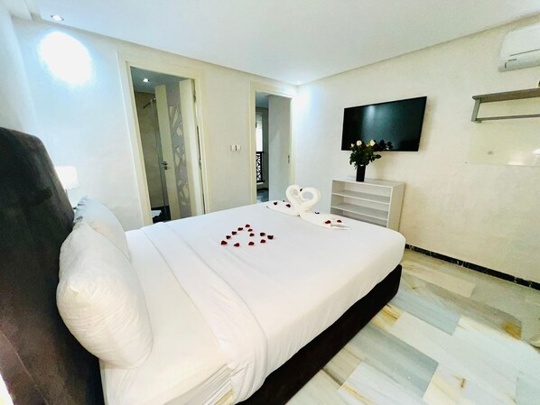 2 chambres, fer et planche Ă repasser, Wi-Fi, draps fournis