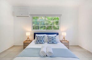 4 Schlafzimmer, Bügeleisen/Bügelbrett, Internetzugang, Bettwäsche