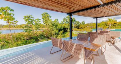 PF16 Casa Alto PadrĂŁo 5 Suites - Praia Bella, with exclusive access to the beach!