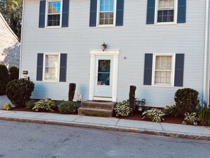 Exterior detail - Historic Newport...steps to downtown/wharfs dining, shopping, attractions (Newport)