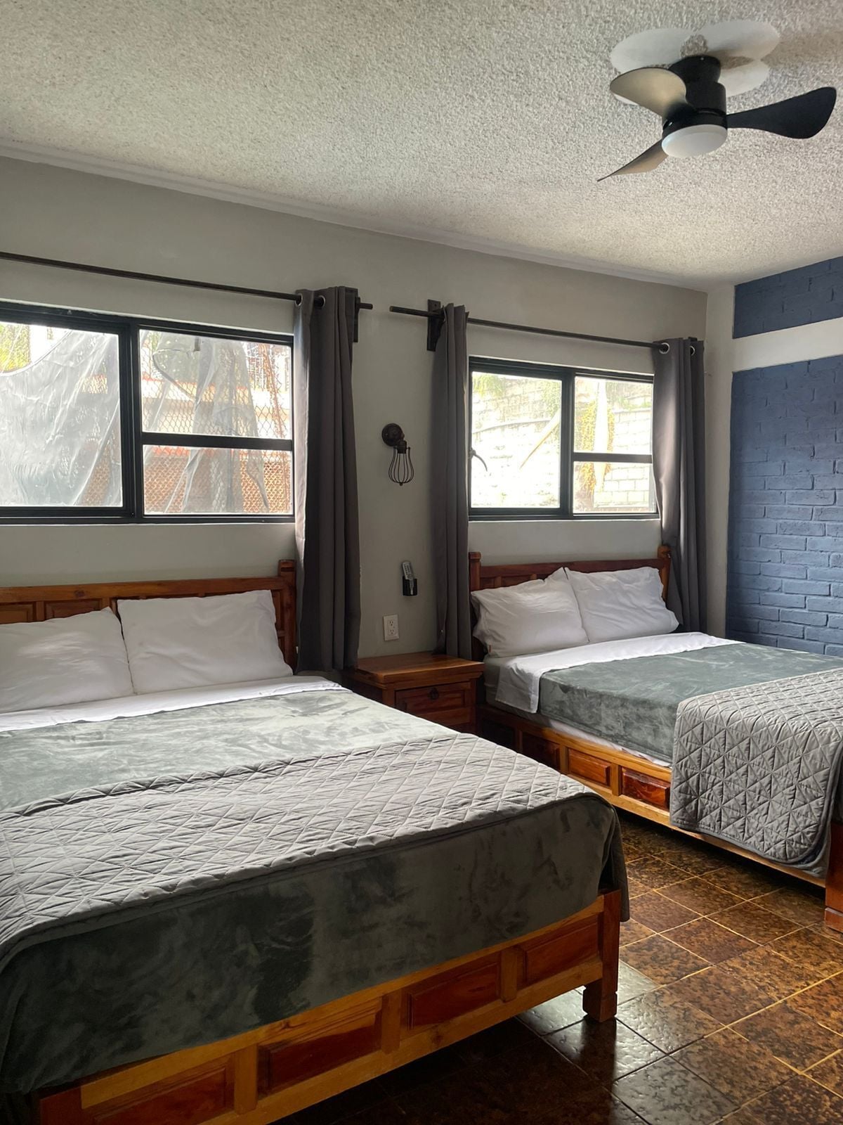 Familie-bungalow | Skrivebord for bærbar PC, wi-fi (inkludert) og sengetøy