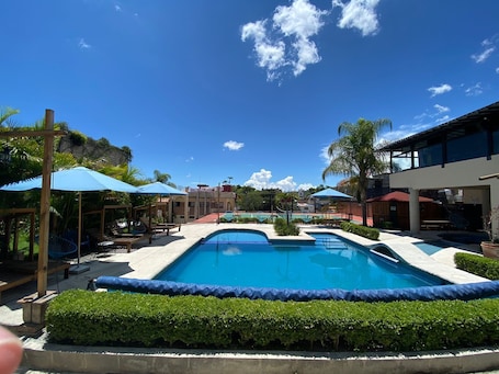 Exterior. Hotel Bungalows la Era