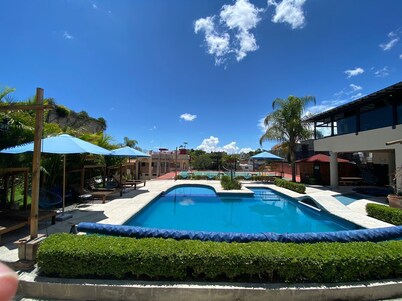 Hotel Bungalows la Era