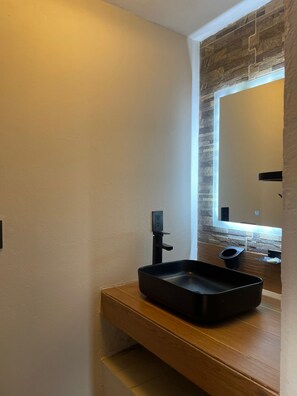 Cabin, Terrace | Bathroom