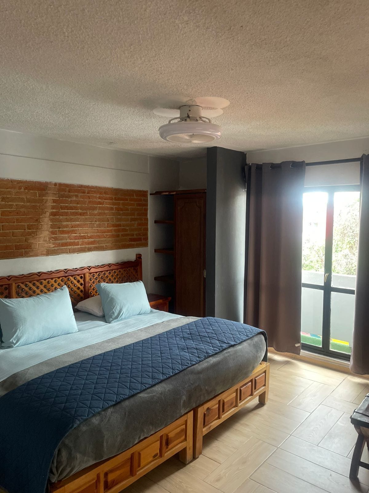 Bungalow – comfort | Skrivebord for bærbar PC, wi-fi (inkludert) og sengetøy