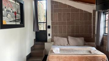 Cabin, Terrace | 2 bedrooms, laptop workspace, free WiFi, bed sheets