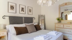 2 Schlafzimmer, Bügeleisen/Bügelbrett, kostenloses WLAN, Bettwäsche