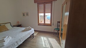 3 makuuhuonetta, vuodevaatteet