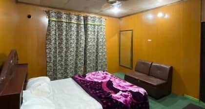 Al-Khaliq Residency