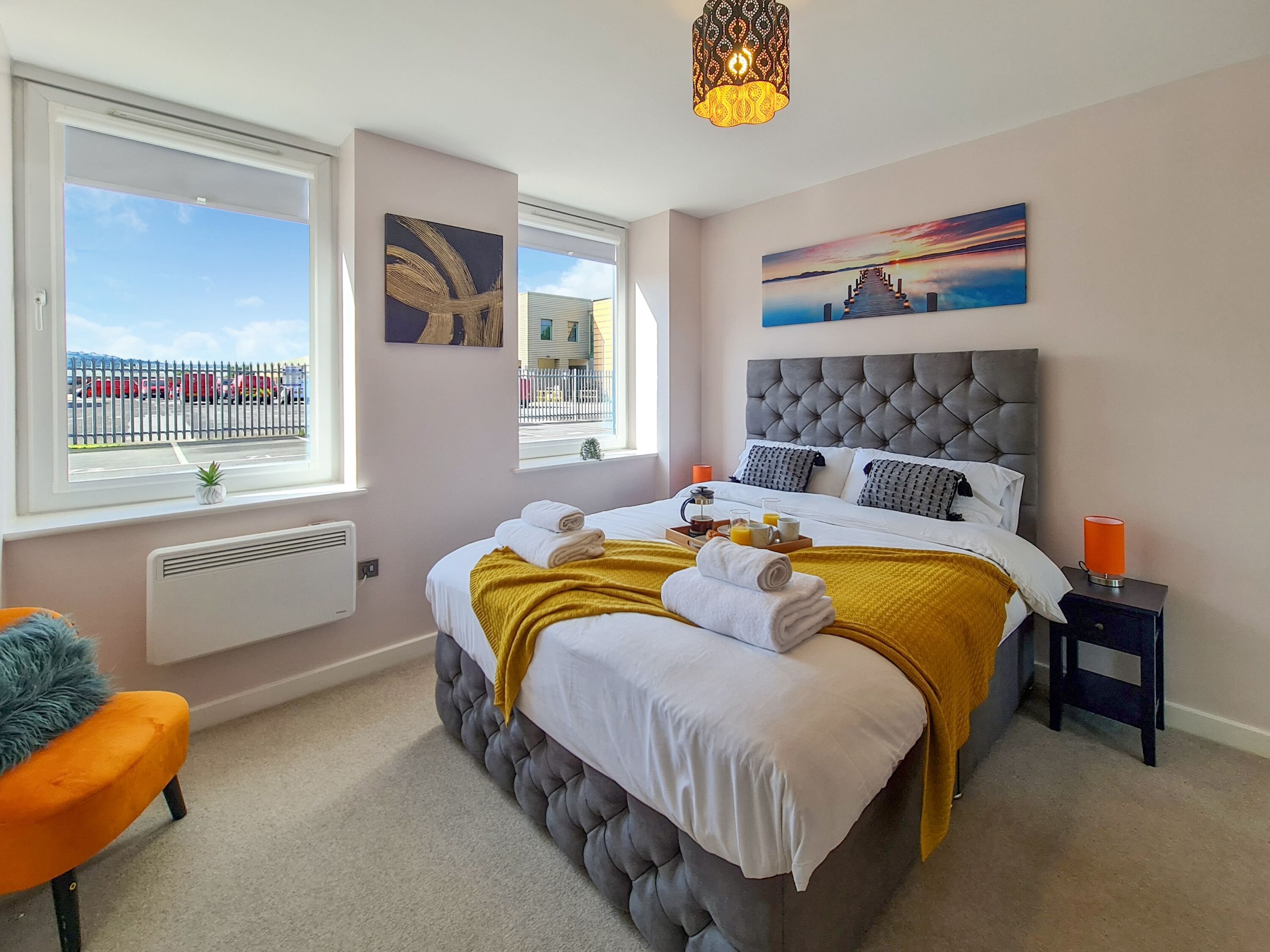 1 soverom, strykejern/-brett, reiseseng for barn og internettilgang