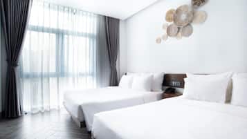 Phòng 4 Deluxe, 2 giường cỡ queen, không hút thuốc, quang cảnh núi | Bộ đồ giường cao cấp, nệm có lớp đệm bông, minibar