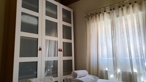 3 bedrooms, iron/ironing board, travel cot, free WiFi - La Casita de Ra. Casa Ideal Para Familias o Amigos (Castillo de Bayuela)
