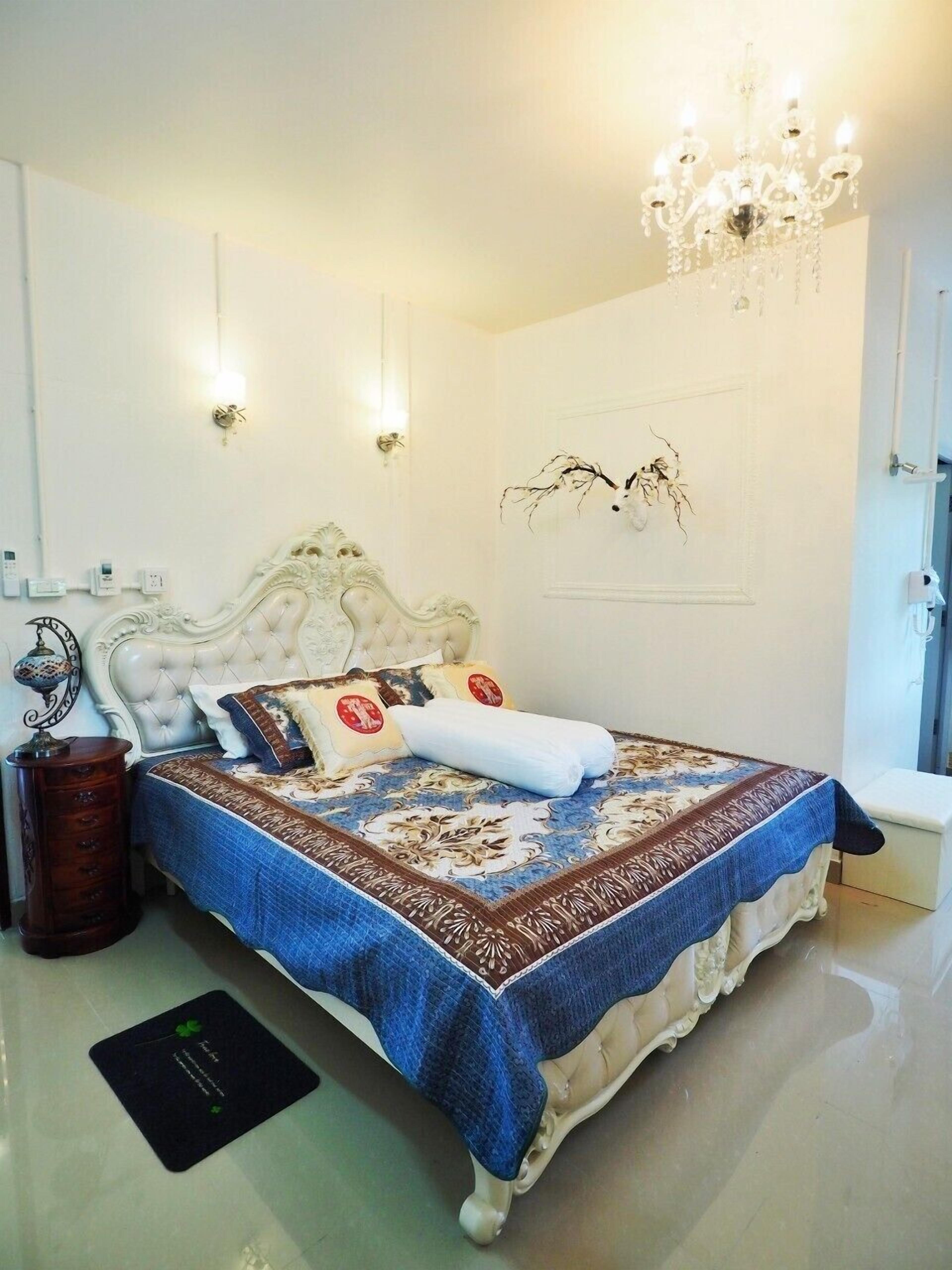 ห้องดีลักซ์สวีท | เครื่องนอนระดับพรีเมียม, เตียง Tempur-Pedic, Wi-Fi ฟรี