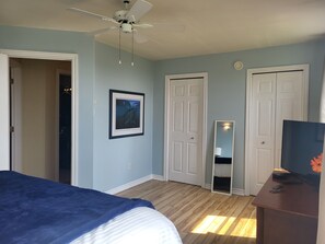 1 soverom, strykejern/-brett, wi-fi og sengetøy