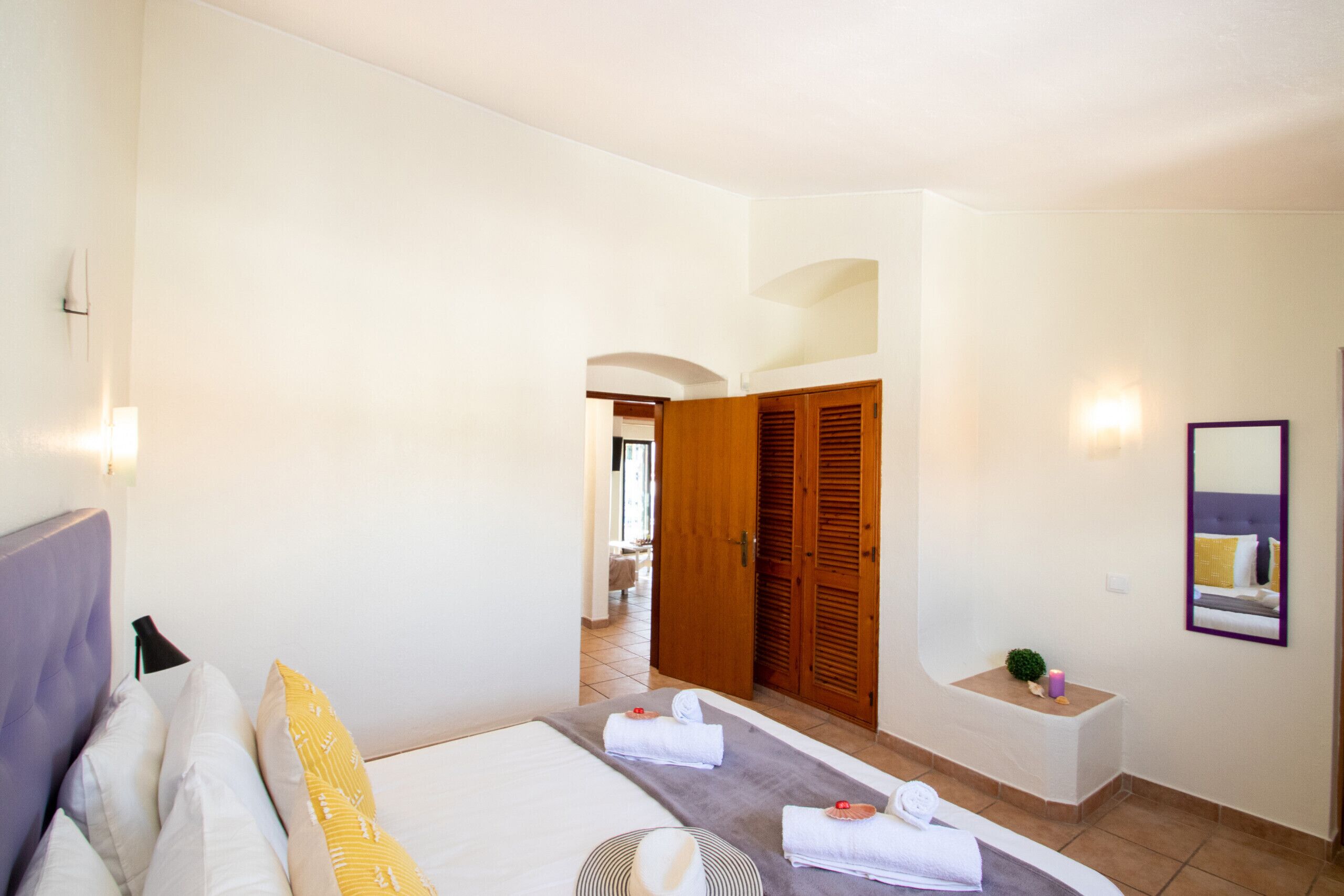 2 bedrooms, iron/ironing board, free WiFi