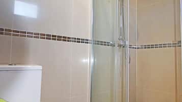 Baignoire, sĂšche-cheveux
