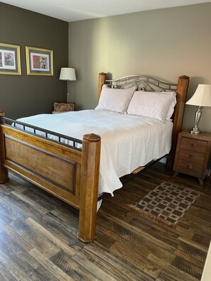 4 dormitorios, tabla de planchar con plancha, wifi gratis y ropa de cama