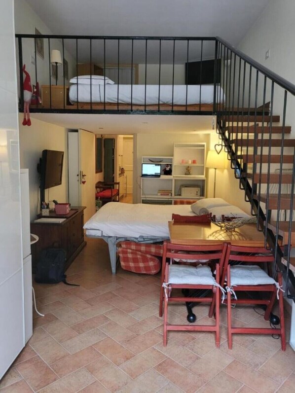 1 chambre, fer et planche à repasser, Wi-Fi, literie fournie
